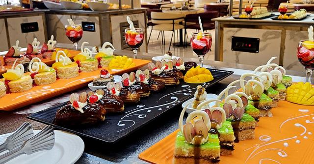 The-V-Luxury-Resort-BUFFET-2023