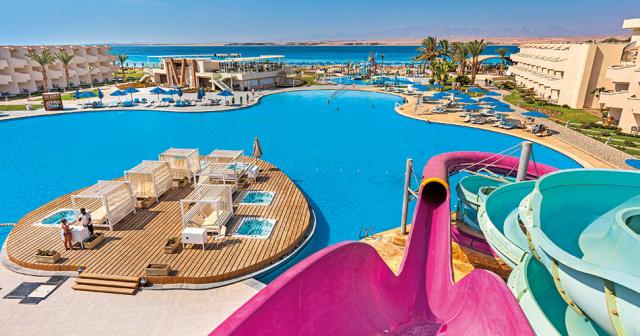 The-V-Luxury-Resort-WATERSLIDES-2023-01