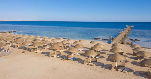 Life-Resort-Coral-Hill-2025-BEACH-01