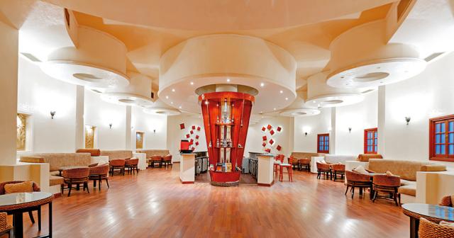 Life-Resort-Coral-Hills-LOBBY-BAR-2023