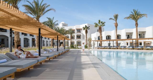 Serry-Beach-Resort-POOL-2025-02