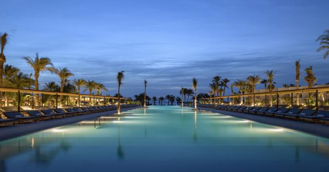 Serry-Beach-Resort-POOL-2025-03