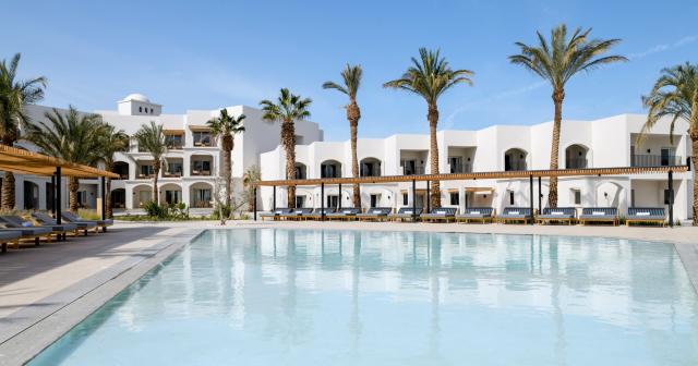 Serry-Beach-Resort-POOL-2025-06