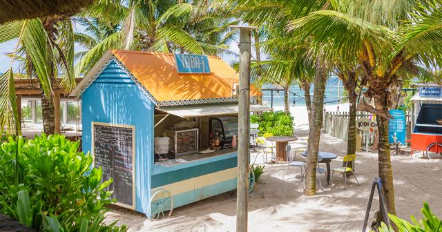 Friday-Attitude-2024-BEACH-BAR