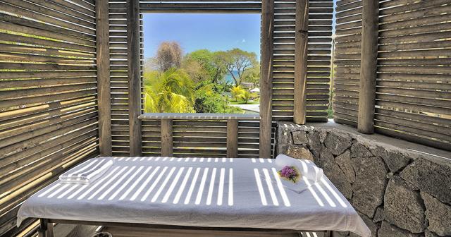 Tamarina-Golf-and-Spa-SPA-TABLE