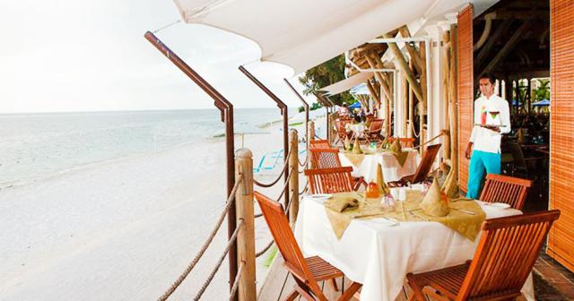 Pearle-Beach-Resort-and-Spa-RESTAURANT-VIEW