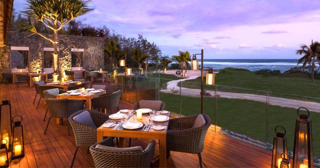 Anantara-Iko-Mauritius-Resort-and-Villas-DINNER