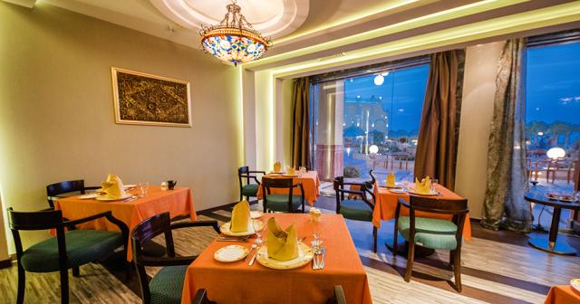 Sunrise-Romance-Sahl-Hasheesh-INDIAN-RESTAURANT-2019