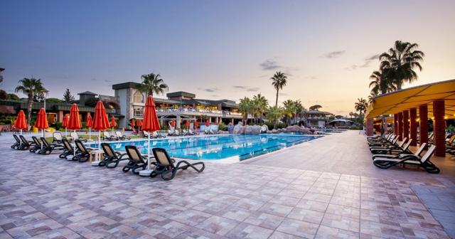 Pine-Beach-Belek-POOL-02-2023