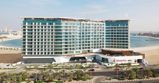 Hampton-By-Hilton-Marjan-Island-BUILDING-2025-02