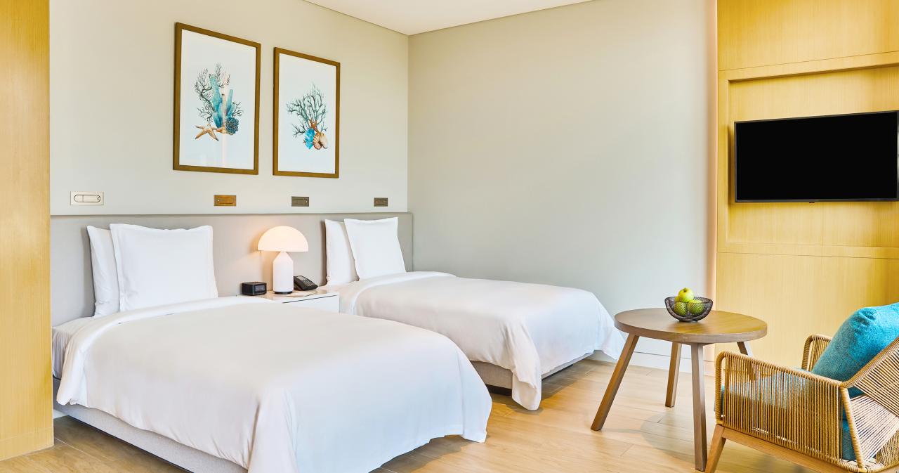 M-Venpick-Resort-Marjan-Island-ROOM-02