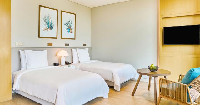 M-Venpick-Resort-Marjan-Island-ROOM-02
