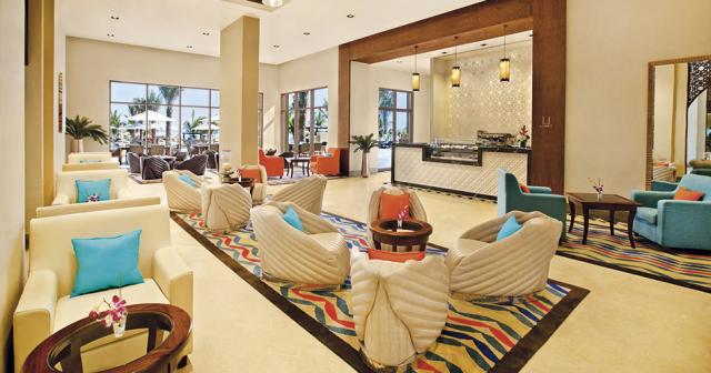 DoubleTree-by-Hilton-Marjan-Island-Resort-and-Spa-LOBBY