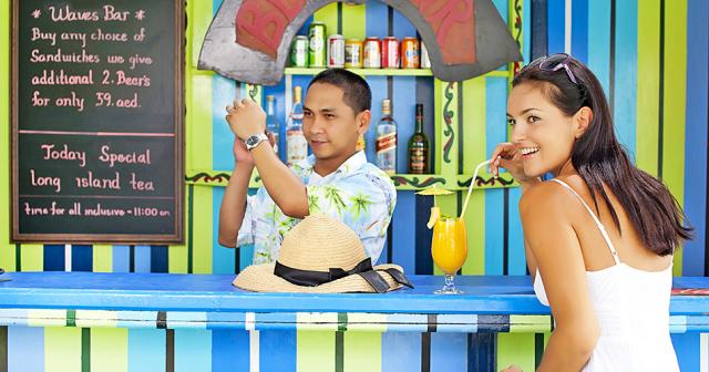 Bin-Majid-Beach-Hotel-BEACH-BAR