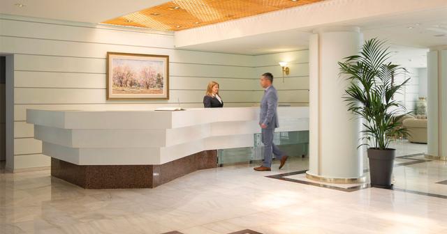 Creta-Royal-RECEPTION