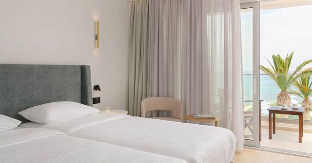 Creta-Royal-ROOM-01