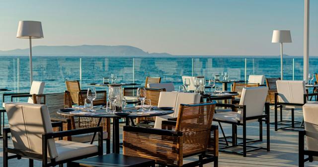 Knossos-Beach-Bungalows-2023-RESTAURANT-01