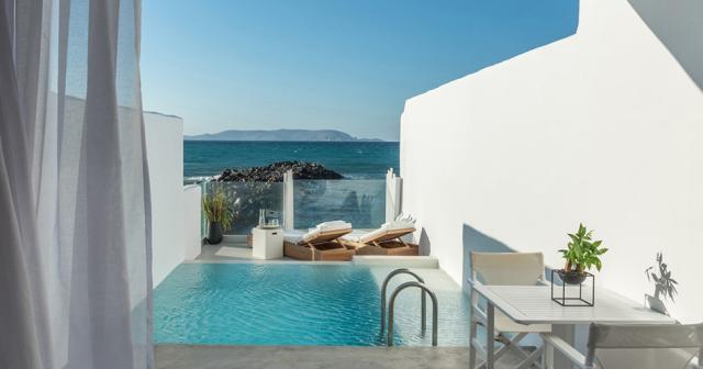 Knossos-Beach-Bungalows-2023-ROOM-VIEW-01