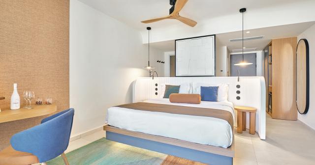 Paralos-Kosta-Alimia-JUNIOR-SUITE-SEAVIEW-02