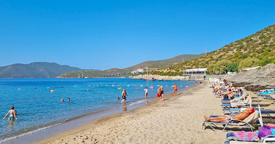 Latanya-Park-Resort-2023-BEACH