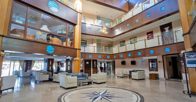 Latanya-Park-Resort-LOBBY