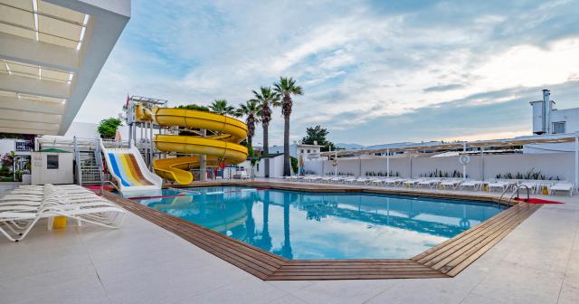 Petunya-Beach-Resort-POOL-2025-NEW-07