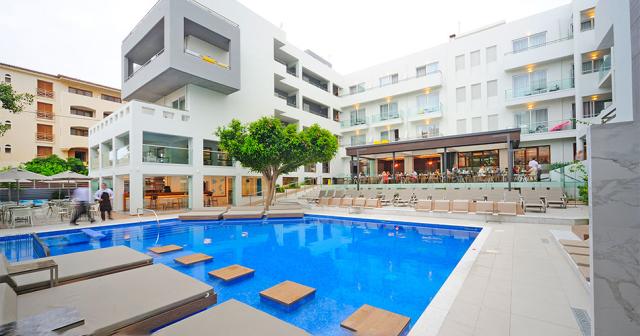 Atrium-Ambiance-MAIN