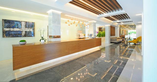 Atrium-Ambiance-RECEPTION