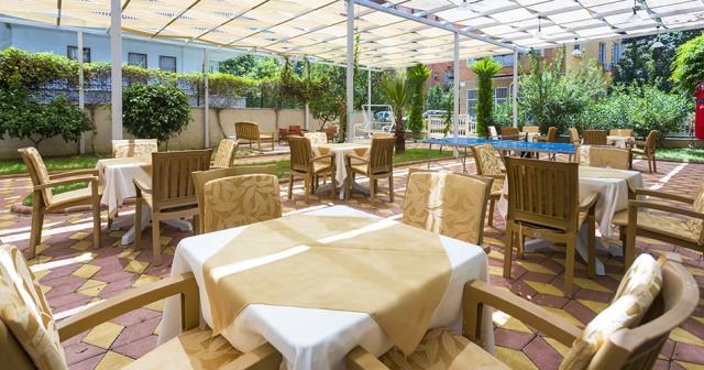 Lonicera-City-Hotel-TERRACE