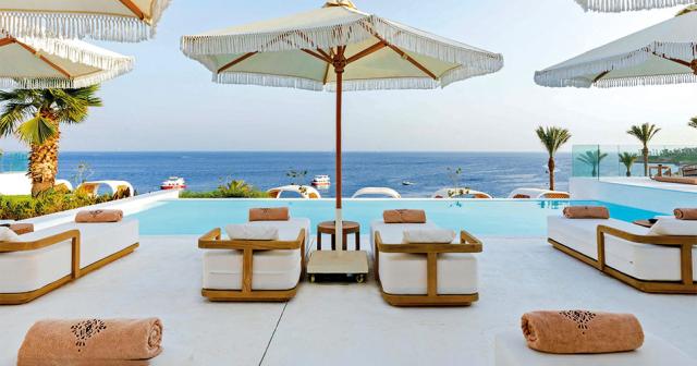 Meraki-Resort-Sharm-El-Sheikh-2023-POOL-SUNBEDS