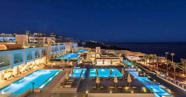 White-Hills-NIGHT-VIEW-2023-NEW