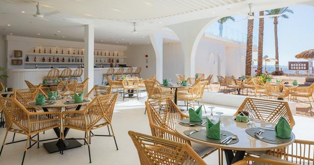 White-Hills-BAR-2023-NEW