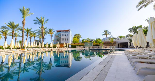 Arin-Resort-2024-POOL