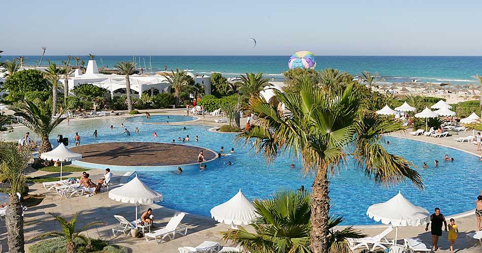 Magic-Hotel-Iliade-POOL