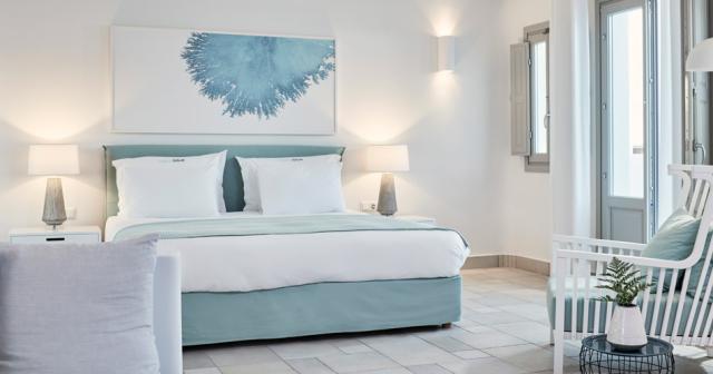 Aqua-Blue-2023-ROOM-02