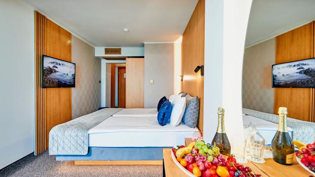 Sentido-Bellevue-NEW-2024-DOUBLE-ROOM-SEA-VIEW
