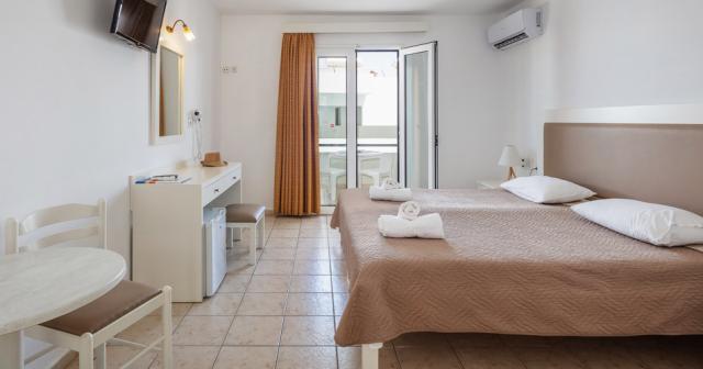 Koni-Village-ROOM-02-