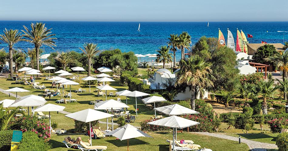 Delphino_BeachResort_and_Spa_GARDEN