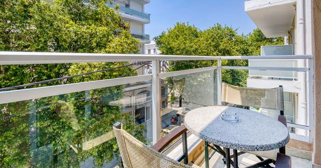 Astron-BALCONY
