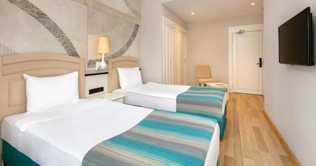 Sherwood-Kemer-Resort-2025-FAMILY-ROOM-01