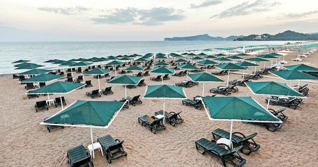 Sherwood-Greenwood-Resort-BEACH-2022