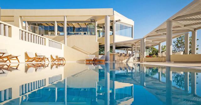 Majestic-POOL-02