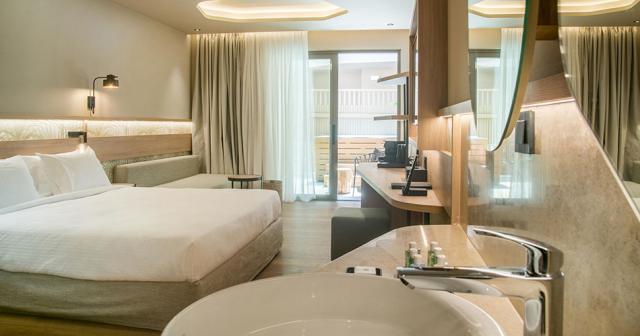 Senseana-Sea-Side-Resort-2023-ROOM-JACUZZI