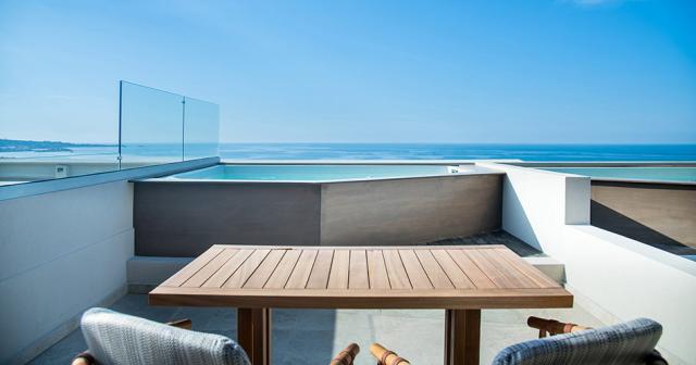 King-Minos-Retreat-Resort-and-Spa-2023-ROOM-HOT-TUB-VIEW