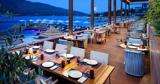 Titanic-Luxury-Collection-Bodrum-2023-GRILL-RESTAURANT