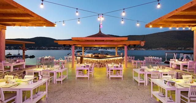 Titanic-Luxury-Collection-Bodrum-2023-RESTAURANT-01
