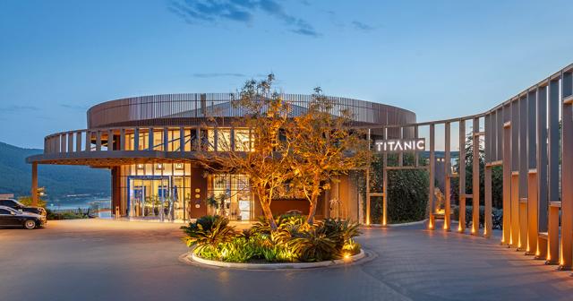 Titanic-Luxury-Collection-Bodrum-2023-ENTRANCE