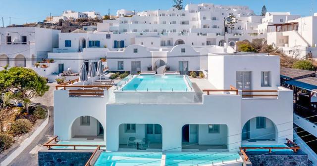 Santorini-Palace-2024-DELUXE-ROOM-PRIVATE-POOL