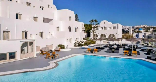 Santorini-Palace-2024-POOL