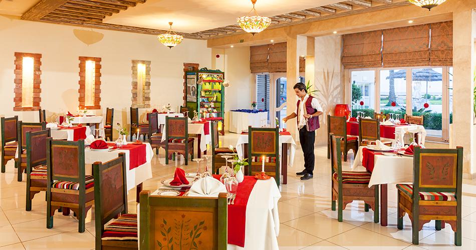Magic-Hotel-Skanes-Family-Resort-and-Aquapark-RESTAURANT-2